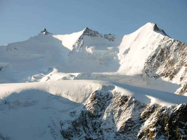 Montanha Mischabel Nos Alpes Suíços Acima Saas Fee Uma Bela — Fotografia de Stock