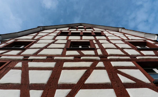 Close Frog Perspective View Half Timbered Truss House White Walls — Stock Photo, Image