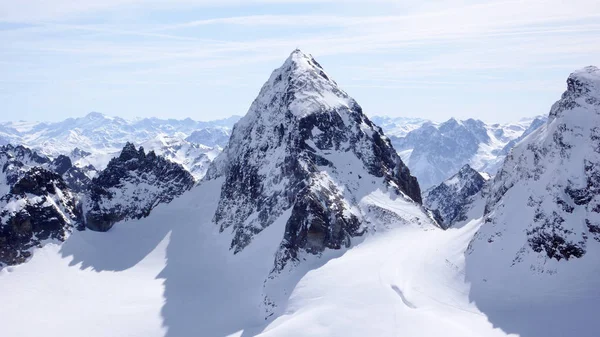 Zimowy Krajobraz Górski Paśmie Górskim Silvretta Alpach Szwajcarskich Słynny Szczyt — Zdjęcie stockowe