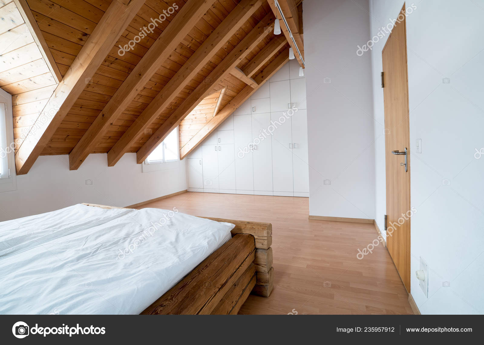 Bright Light Modern Simple Master Bedroom Wooden Parquet
