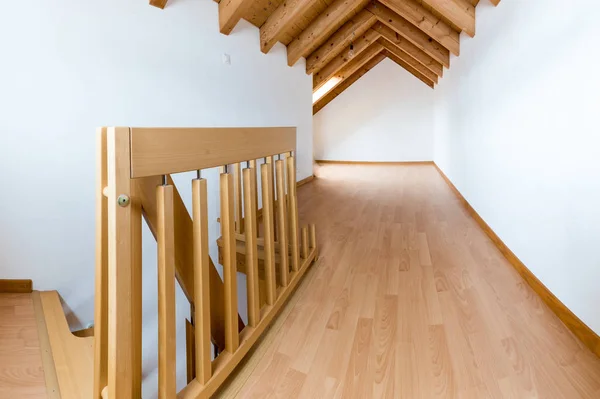 Empty Spacious Bright Attic Refurbished Apartment Wooden Parquet Floor White — 스톡 사진