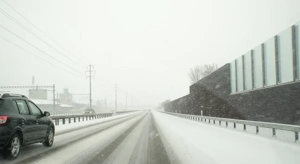 Dangerous Winter Road Conditions Highway Oncoming Traffic Switzerland Heavy Snowfall — Stock Photo, Image