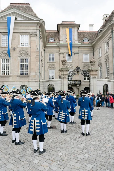 Zürich, zh/Schweiz-April 8, 2019: den traditionella våren — Stockfoto