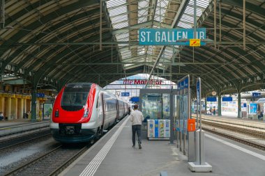 St. Gallen, SG/Isviçre-8 Nisan 2019: Sankt Gallen Tren