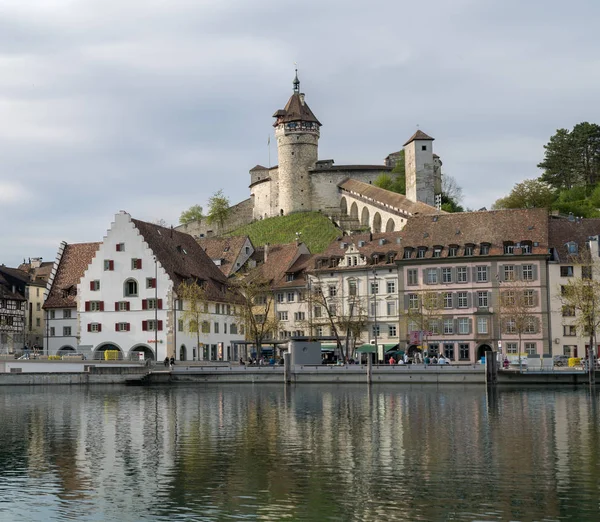 Schaffhausen, sh/Schweiz-april 22, 2019: Munot slott en — Stockfoto