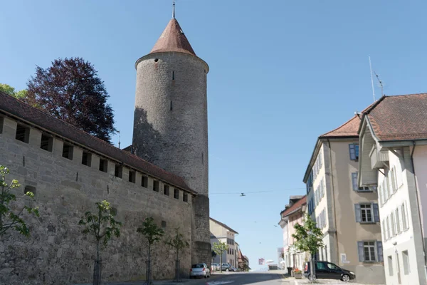 ロモント、Fr / スイス - 2019年6月1日:歴史的な市内中心部 — ストック写真