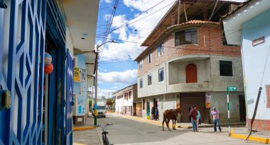Chavin de Huantar, Ancash / Peru: 12 Haziran 2016: erkekler 