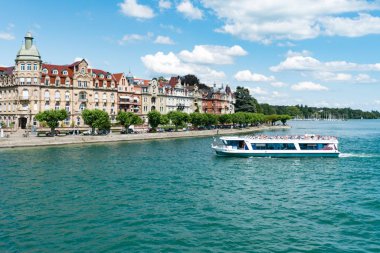 yolcu gemisi Consta Gölü'nde Konstanz Ren Nehri girer