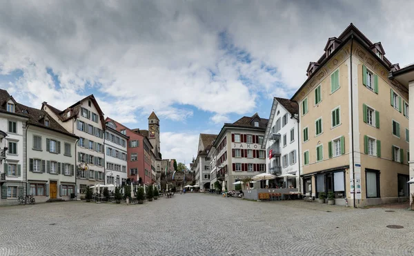 Placu Hauptplatz na zabytkowym Starym mieście w Rapperswil — Zdjęcie stockowe