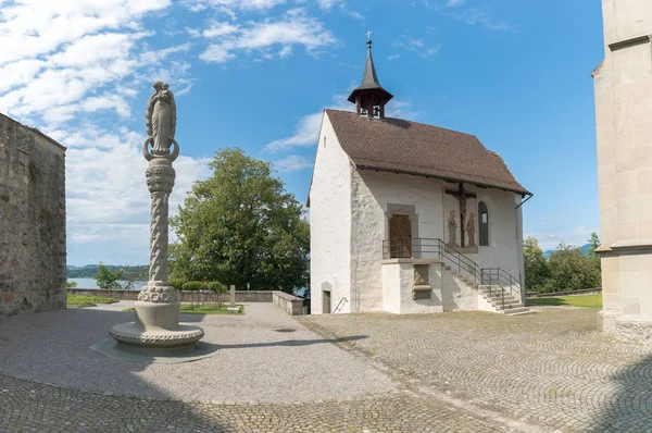 View of the Liebfrauenkapelle Chapel in the historic old town of — Stock Photo, Image