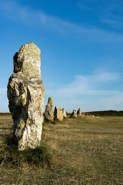 Las alineaciones de piedra de pie de Lagatjar en Bretaña en m suave — Foto de Stock