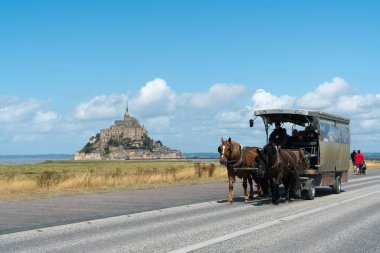 ünlü Mont Sain turist taşıma at ve araba