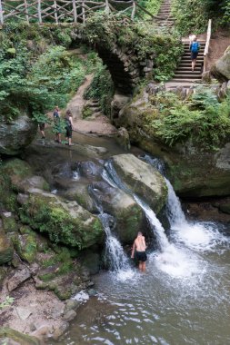 turistik ziyaret ve pastoral küçük Schiessentuempel wat yüzmek