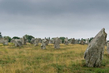 Brittany Carnac ayakta taş hizalamalar