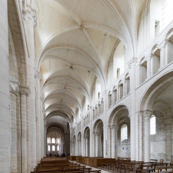 Innenansicht der Abtei von Saint-Georges Kirche in Boschervil — Stockfoto