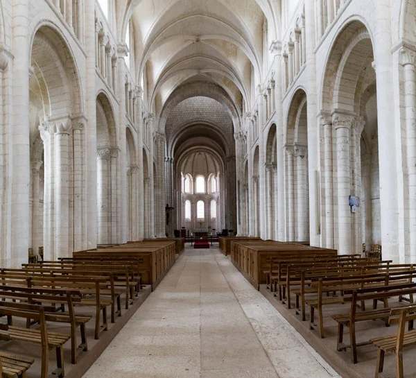 博施维尔圣乔治教堂修道院的内部景观 — 图库照片
