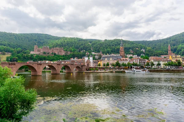 Heidelberg Almanya Temmuz 2020 Yaya Köprüsü Sarayı Olan Tarihi Heidelberg — Stok fotoğraf