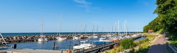 德国M V罗伊梅 2020年8月12日 吕伊根岛波罗的海罗伊梅小游艇港景观 — 图库照片