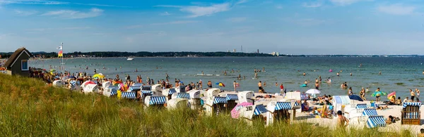 Scharbeutz Germany Серпня 2020 Багато Людей Відвідують Пляжі Балтійського Моря — стокове фото