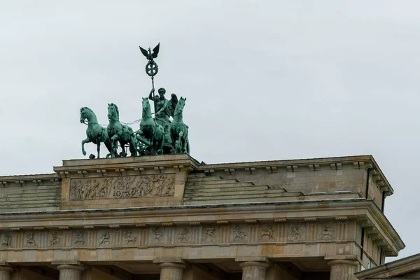 德国柏林 2020年8月26日 柏林勃兰登堡门四边形墙的近景 — 图库照片