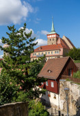 Bautzen, Sachsen - 7. September 2020: Enge Gassen und historische Gebäude in der Altstadt von Bautzen