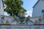 Bautzen, Sachsen - 7. September 2020: Blick auf das historische Kapiteltor in Bautzen