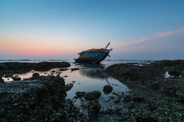Batık veya plajda wrecked botu