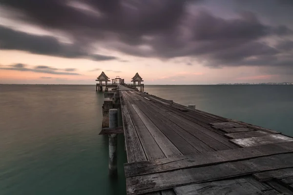 Houten Brug Het Strand Zomer Reizen Vakantie Vakantie Concept Thailand — Stockfoto