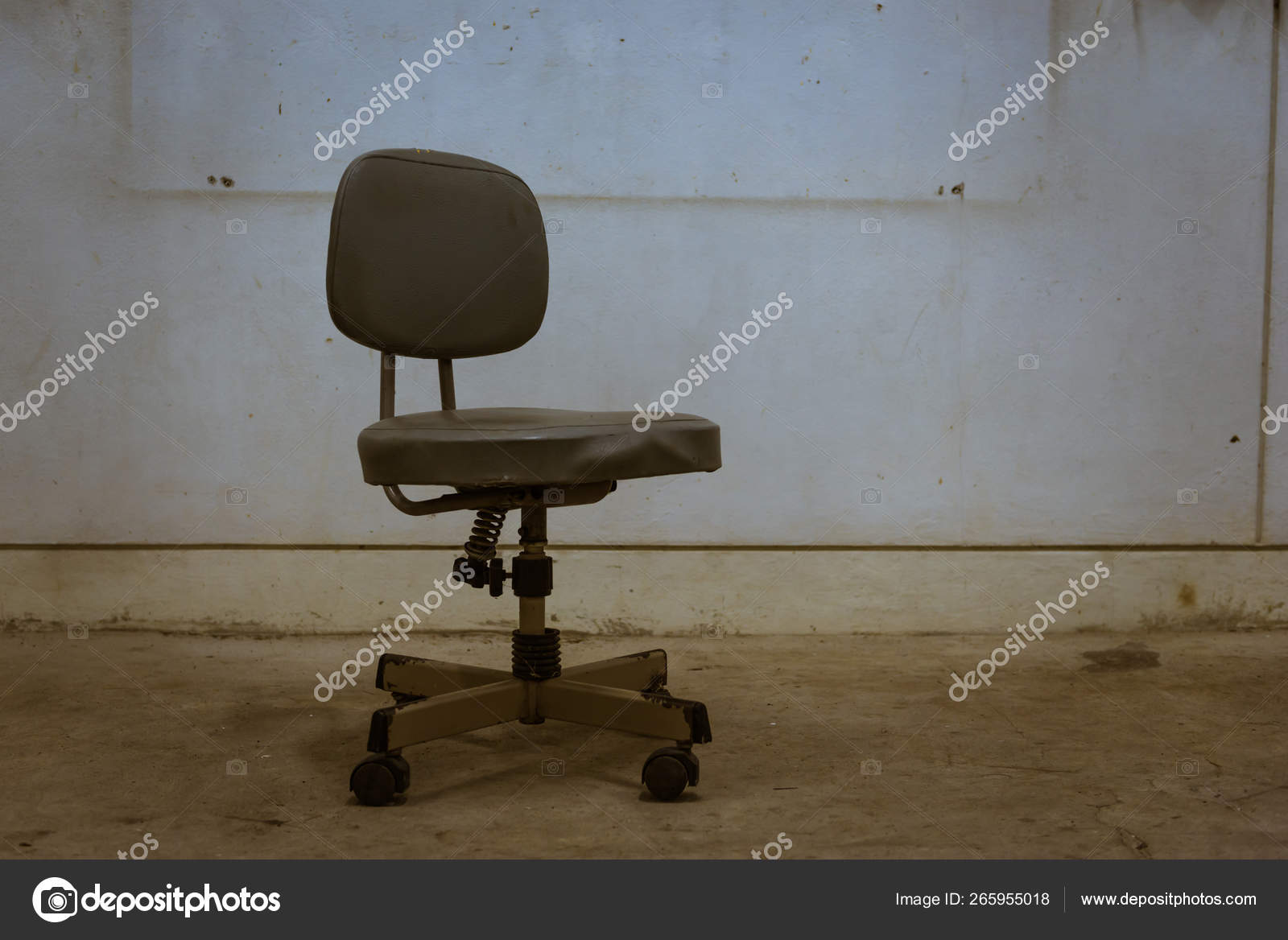 Damaged office chair Stock Photos, Royalty Free Damaged office chair Images  | DepositPhotos, image size:1600x1168