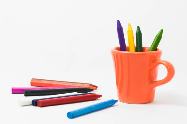 Buntstifte Volle Farbe Mit Kleiner Tasse Für Das Kind — Stockfoto