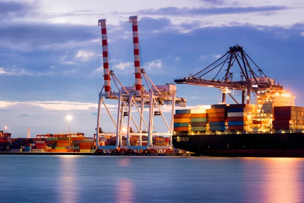 Industriële Container Vracht Containers Laden Scheepvaart Door Kraan Handelshaven — Stockfoto