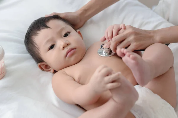 Pediatrics Doctor Examining Heartbeat Lungs Little Baby Boy Instruments Stethoscope — Stock Photo, Image