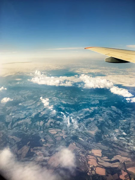 습지와 지역에 비행기 창에서 — 스톡 사진