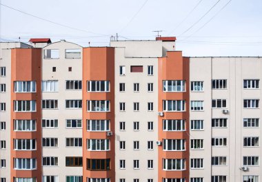 Bir konut yüksek katlı binanın çatı