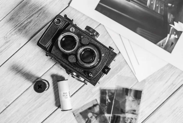 Old Camera Film Photos — Stock Photo, Image