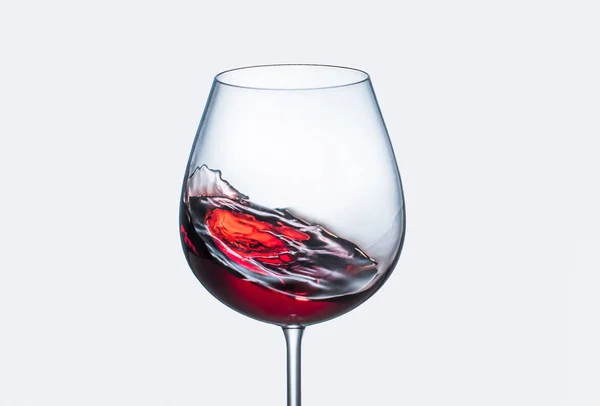 Des Éclaboussures Vin Rouge Dans Une Coupe Verre — Photo