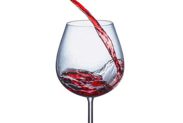 Despeje Vinho Tinto Copo Com Salpicos Fundo Branco — Fotografia de Stock