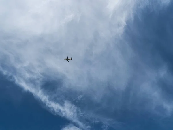 Clouds Blue Sky Planes Flying Sky — Stock Photo, Image