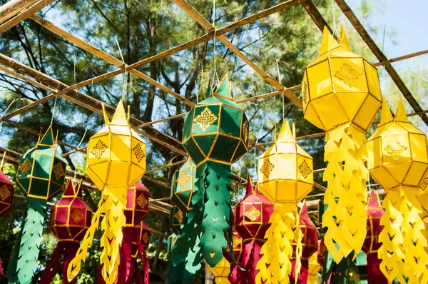 Lantern made of paper ; Lantern  tradition handcraft