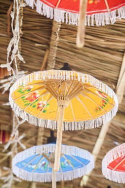 Şemsiye / kağıt şemsiyeler renkli: renkli şemsiyeler arka plan