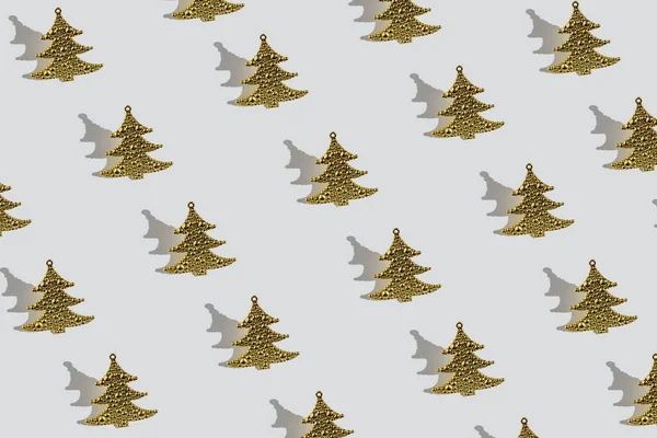 Pattern Golden Toy Christmas Tree White Background Shadow Christmas Background — Stock Photo, Image