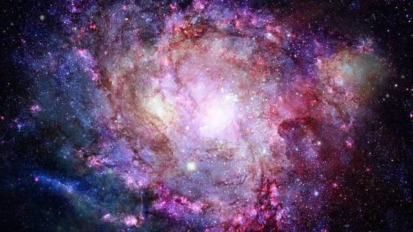 Derin uzayda nebula ve yıldızlar. Bu görüntünün elementleri NASA tarafından desteklenmektedir