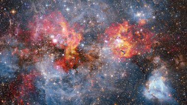 Parlayan dev nebula. Kırmızı nebula ve yıldızlı uzay arkaplanı. Bu görüntünün elementleri NASA tarafından desteklenmektedir.