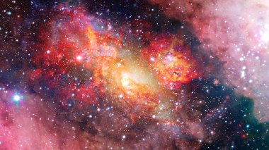 Nebula ve sarmal galaksiler uzayda. Bu görüntünün elementleri NASA tarafından desteklenmektedir.