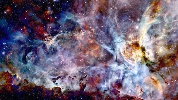 빛나는 별들이 많은 밤하늘에 자연 아스트로 배경이 있습니다. NASA 가 제공 한 이 사진의 출처 — 스톡 사진