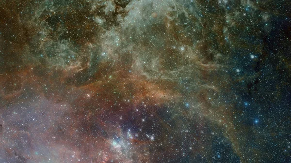 Nebulosa de color y cúmulo abierto de estrellas en el universo. — Foto de Stock