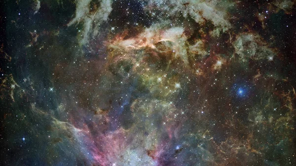 宇宙中色彩斑斓的星云和疏散星团. — 图库照片
