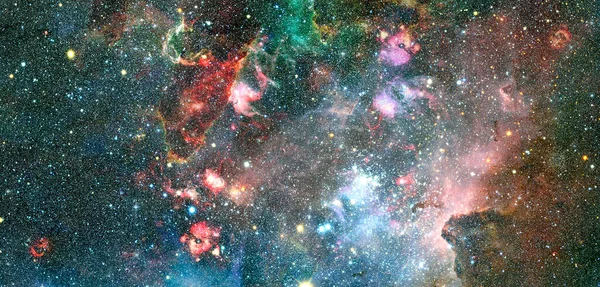 우주에 나선형 성운과 빛줄기가 있습니다 Nasa 이형상의 요소들 — 스톡 사진