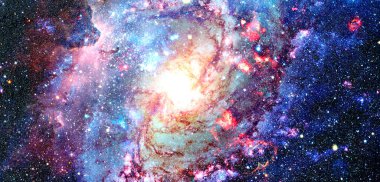 Spiral galaksi. Bu görüntünün elementleri NASA tarafından desteklenmektedir