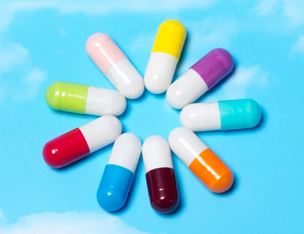 Pillen Zijn Mooi Een Blauwe Achtergrond — Stockfoto